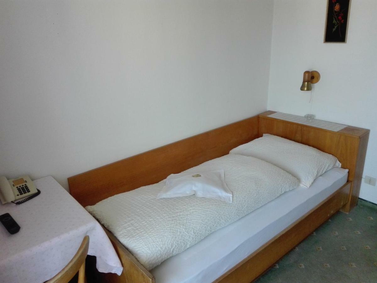 Hotel Haselried Tirolo Extérieur photo